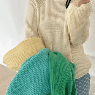 Raglan Hazzi Round Neck Oversized Rolling Knit