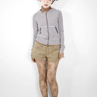 Raw cotton shorts