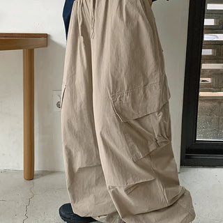 Mekkis Banding String Parachute Diagonal Big Cargo Pants
