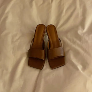 Tudors Daily Straight Slippers