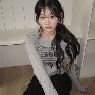 Mid-length Delicate Fit T-shirt