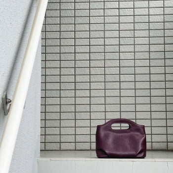 Mauve handle bag