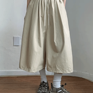 Migueli Pintuck Elastic Bermuda Shorts