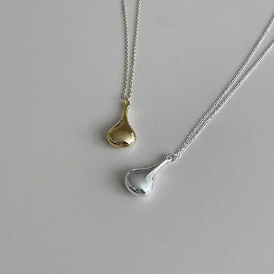 Manet Teardrop Drop Necklace