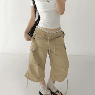 Deltos Capri Cargo Pants