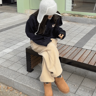 Eco fur platform UGG boots