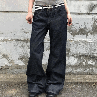 Semi-bootcut pants