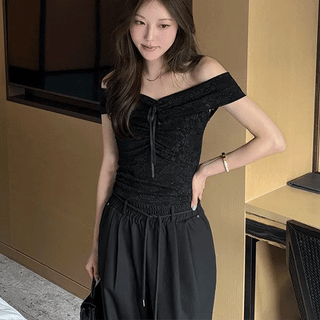 Rose Lace Off-shoulder Sleeveless Top