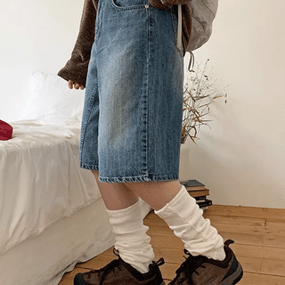 Sharp Wash Cut-out Half Denim Pants