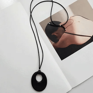 Curly Almond Stone Drop Necklace