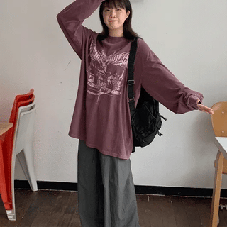 Welta Pigment Lettering Oversized Long Sleeve Tee
