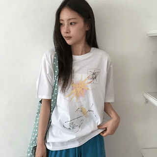 Kuon Printed Loose Fit Short Sleeve T-shirt