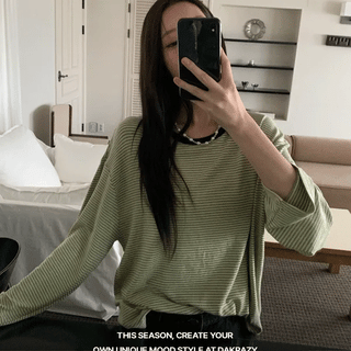 Mochi Striped Loose Fit Long Sleeve T-shirt