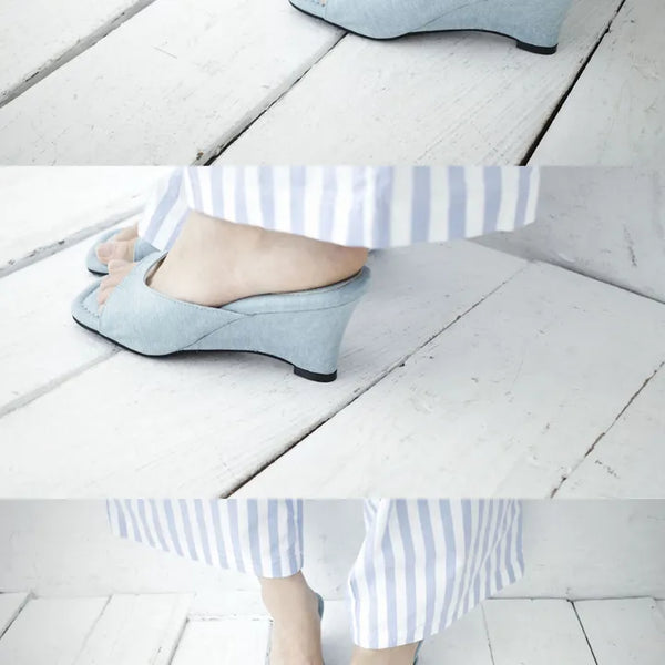 Open-toe wedge sandals