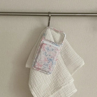 Ribbon Bouquet MagSafe Hard Phone Case for iPhone 17 Pro