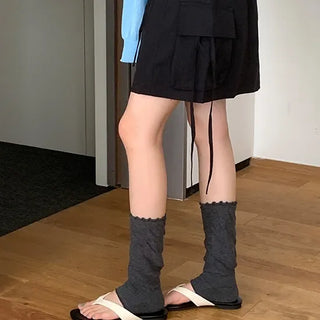 Frilled leg warmers