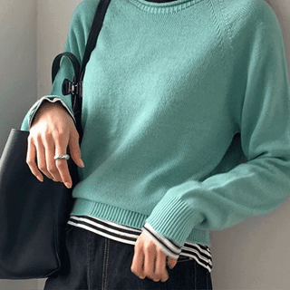Merlot Soft Wool Whole Garment Round Knit