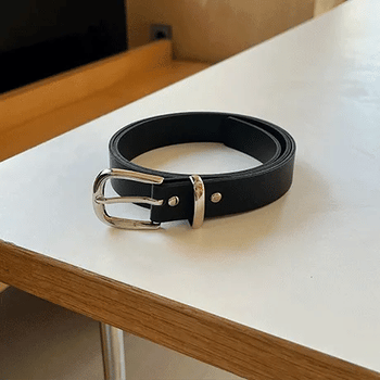 Pointed leather belt