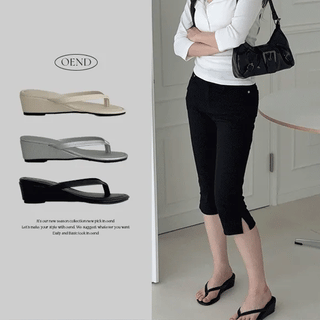 EFT. Tenmi Flipflop Wedge Sandals 5cm