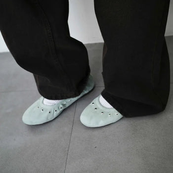 Soft stud flat