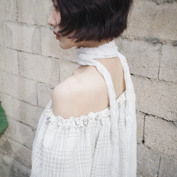 Slim lace tie