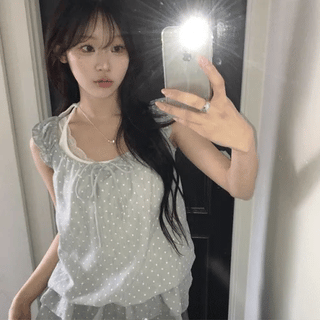 Yubel Layered Frill Blouse