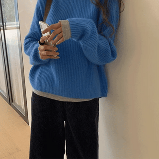 Slush Raccoon Wool Raglan Knit