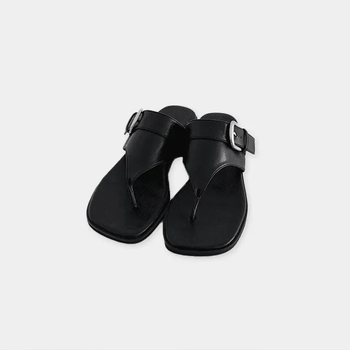 Puira Daily Buckle Flip-flop Sandals