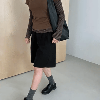 Chair Back Elastic Pintuck Bermuda Slacks