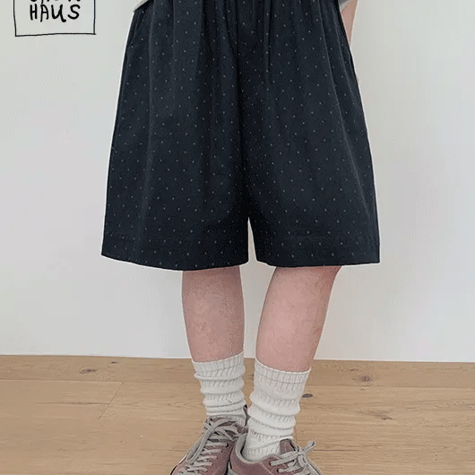 Senin Dot Banding Bermuda Pants