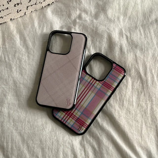 Vintage Tartan Check iPhone 18 MagSafe Black Bumper Case