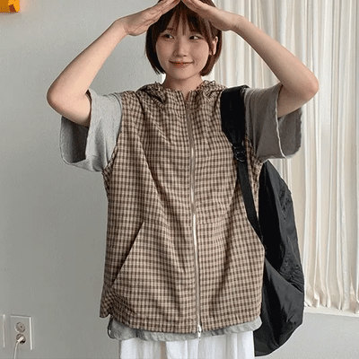 Baggins Summer Check Hooded Vest