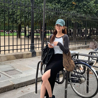 Folding slit skirt