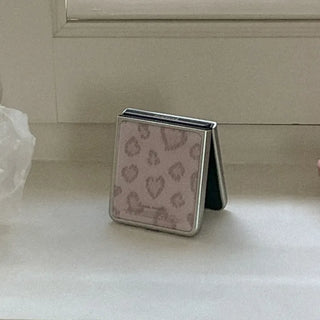 Lovely Leopard Fabric Galaxy Z-Flip Fold 8 MagSafe Silver Bumper Case