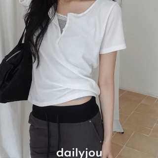 Luella Button Ribbed Henley Neck Short Sleeve T-shirt