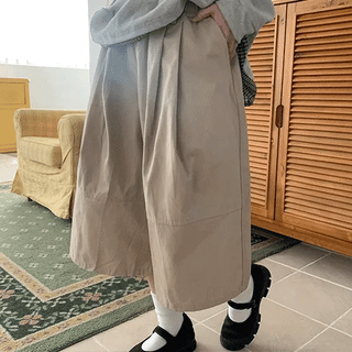 Ryuhini Cotton Cut-out Bermuda Pants