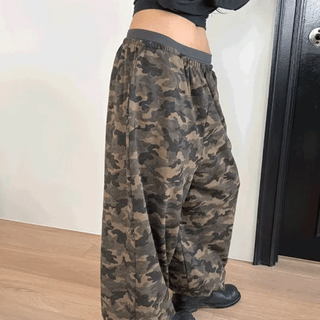 SAND CAMO WIDE PANTS