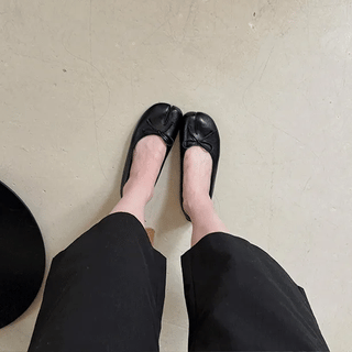 Mono Tabi flat shoes