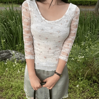 VINTAGE ROSE HALF TEE
