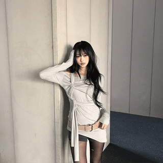Moco Tie T-shirt