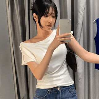 Mully Snap Button Asymmetrical Shoulder Short Sleeve Tshirt