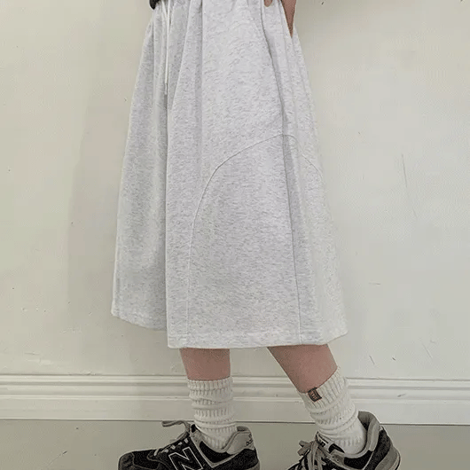 Macoli Curve Elastic Bermuda Shorts