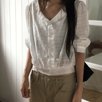 Tahi Frill Blouse