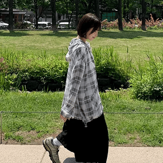 Dyos Summer Check Hooded Wind Jumper