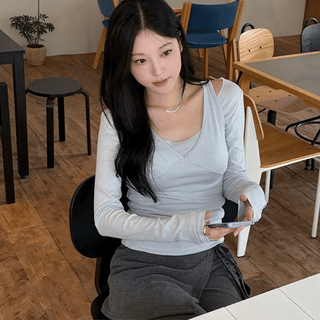 Mochi Wrap Sleeveless U-Neck Tee Layering Set