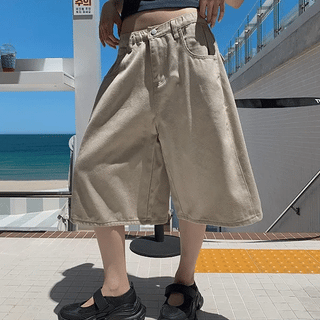 Back pocket side pintuck Bermuda cotton pants