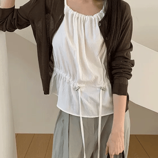 Scent Stripe Seersucker Sleeveless Blouse