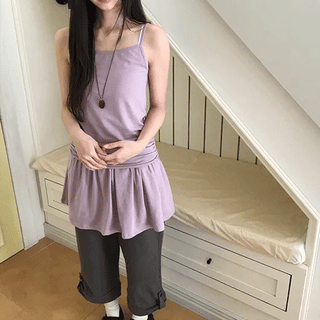 Obnin Capri Crooked Button Roll-up Pants