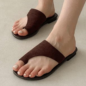 Liz Tee Fluffy Square Basic Flipflops