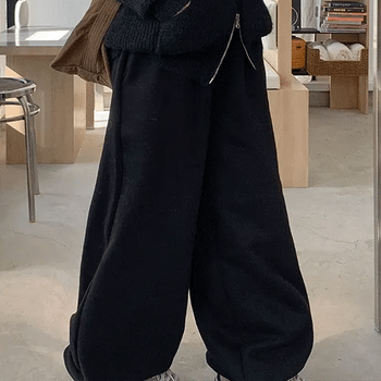 100% Strap Fleece-Lined Jogger Training Pants